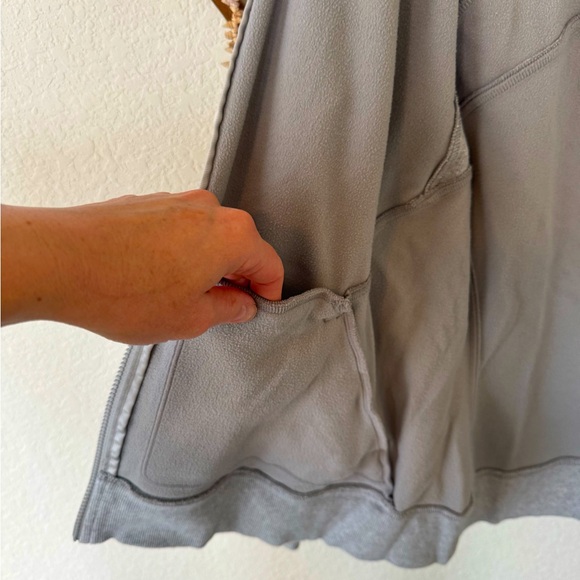 Athleta Triumph Hoodie in Charcoal Gray Heather - Picture 13 of 16